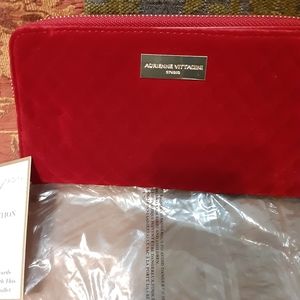 Brand new Adrienne Vittadini RFID protection walle